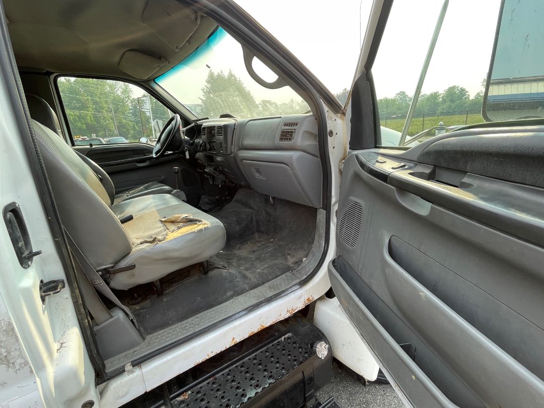 2003 FORD F650 XLT - Image 23